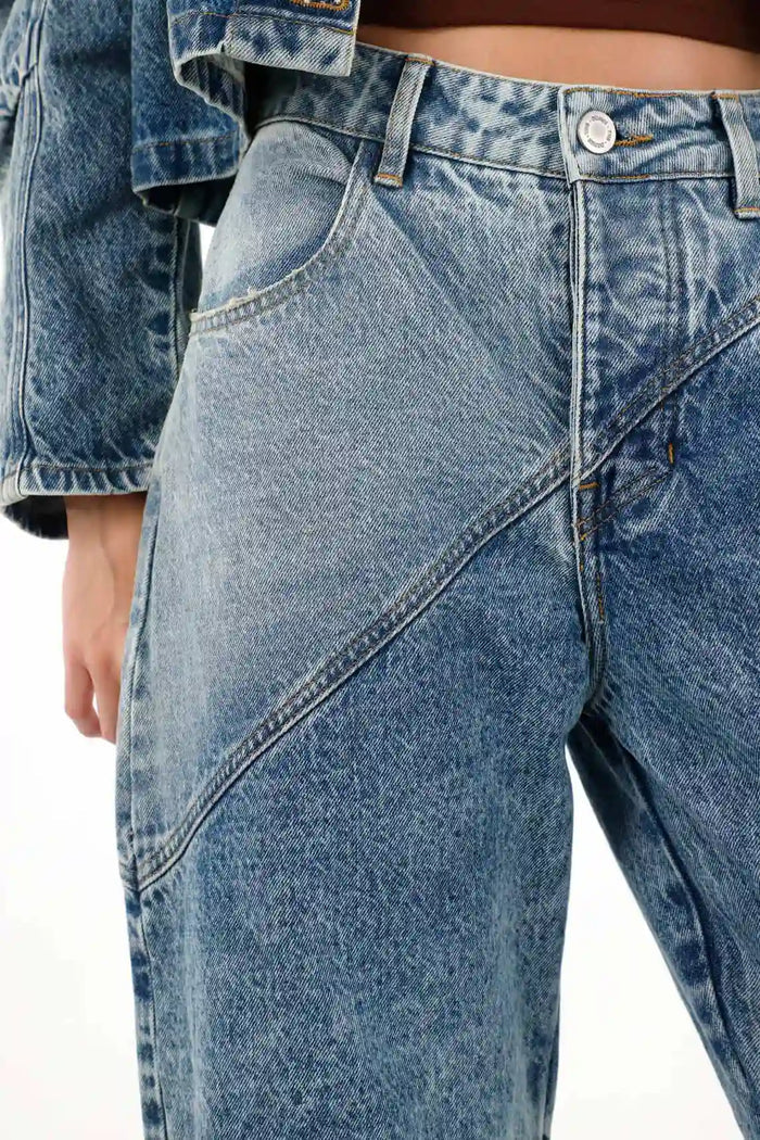 Blue Low Rise Horseshoe Jeans for Women