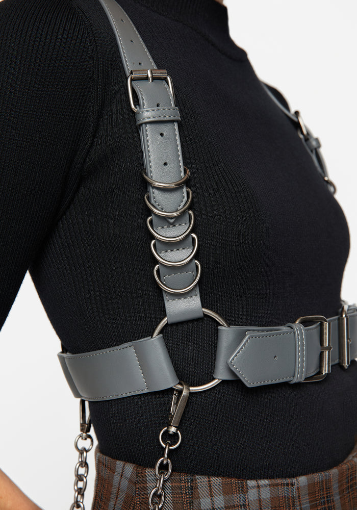 Elisanna D-Ring Chain Detail Harness